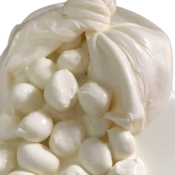 Achat en ligne MOZZARELLA FIGLIATA DE BUFFLE 1KG sur cash-alimentaire.com